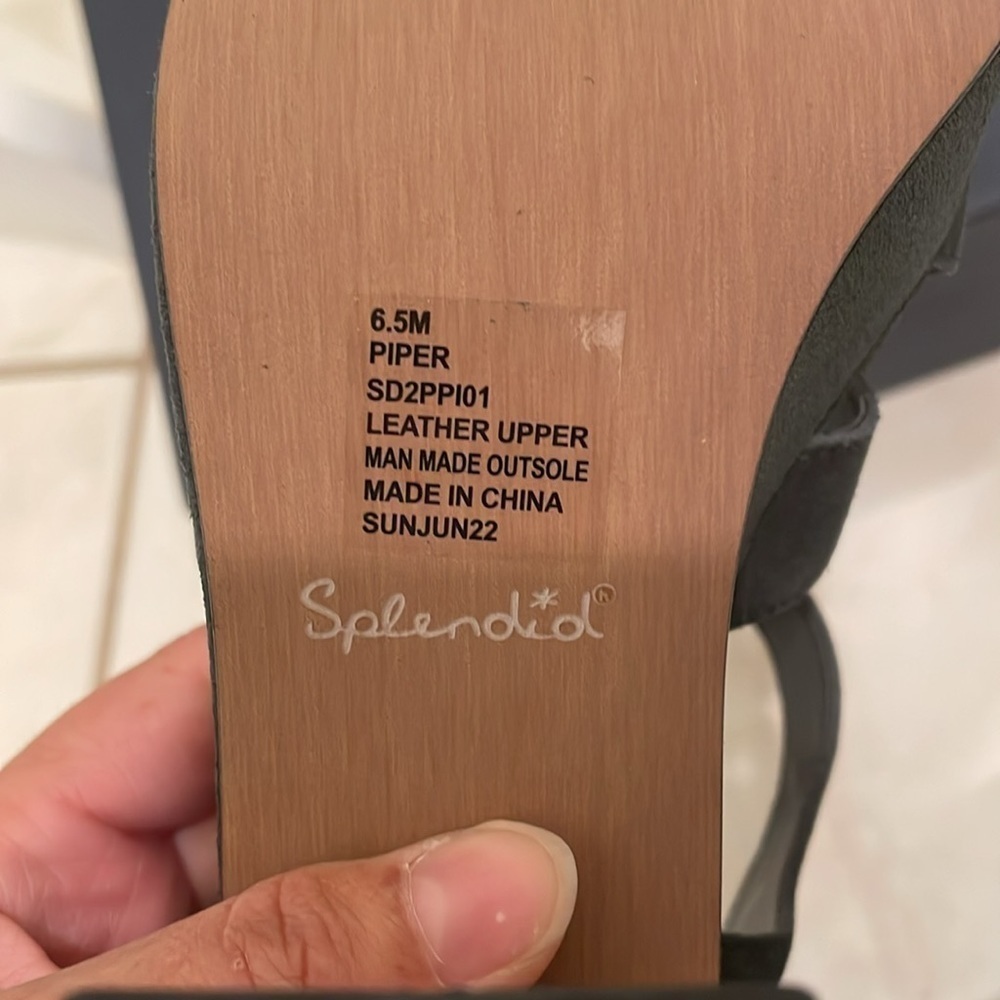 NWT SPLENDID PIPER SUEDE PLATFORM SANDAL IN BLACK Women’s 6.5​​​​​​ - Picture 9 of 9